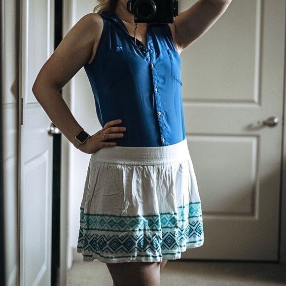 Aeropostale White Elastic Embroidered Grecian Patterned Linen Mini Skirt Size L - Picture 2 of 5